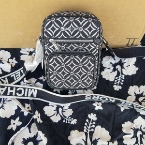 NWT Michael Kors Jet Set Crossbody/Camera Bag Retails $398